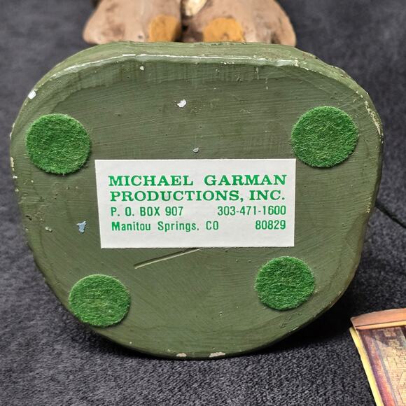 Vintage Aviator Pilot Early Flying Man Sculpture Hand Painted by Michael Garman - Picture 8 of 16